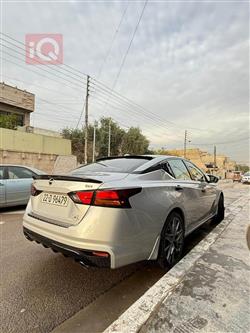 نيسان ألتيما